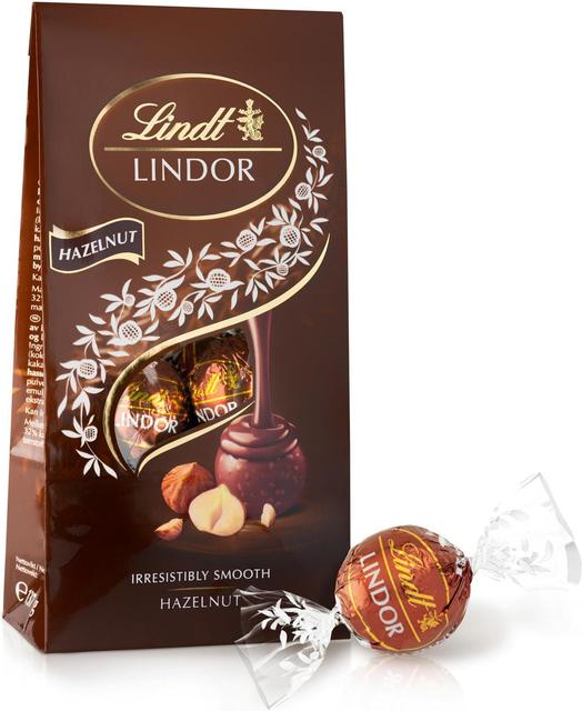 Lindt LINDOR Hasselpähkinä maitosuklaakuula hasselpähkinäpaloilla ja pehmeällä täytteellä 137g